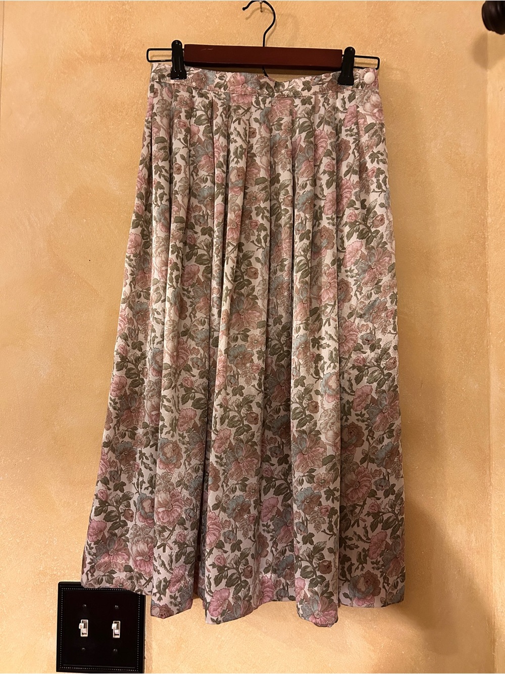 Floral Pleated A line Midi Skirt